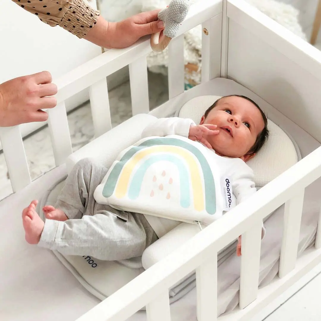 Perna anti-colici Doomoo Snoogy Rainbow (Multicolor)