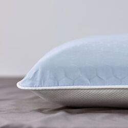 Perna ergonomica Ikea Kvarnven dormit pe burta 42x54 (Bleu/Alb) Thumb