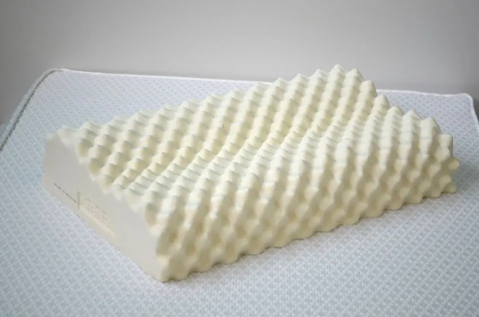 Ортопедическая подушка Vegas Green Massage 37х60см (White)