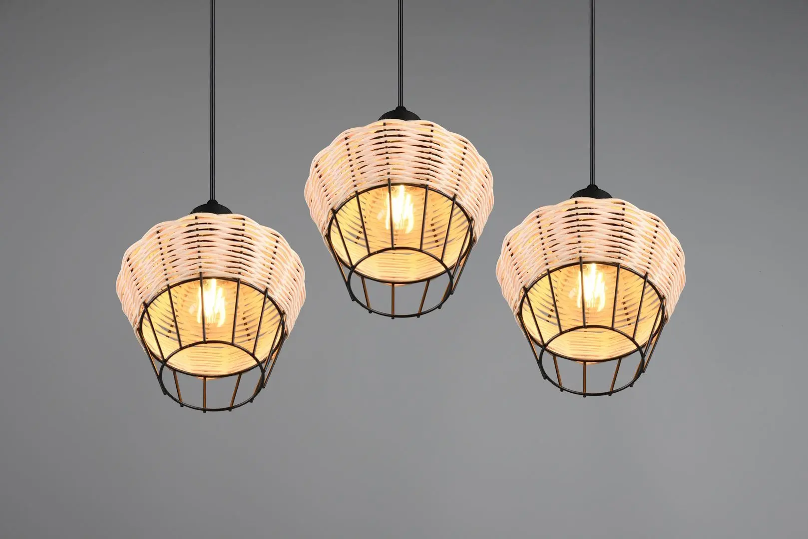 Lampa suspendata Trio Borka R31263336 (Black/Wood)