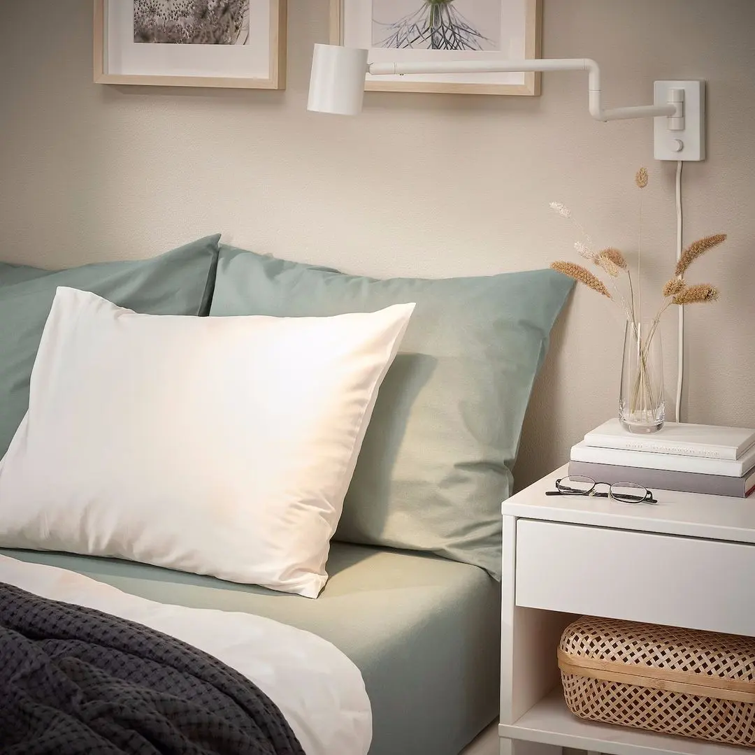 Простынь на резинке Ikea Dvala 160x200 (Серо-Зеленый)