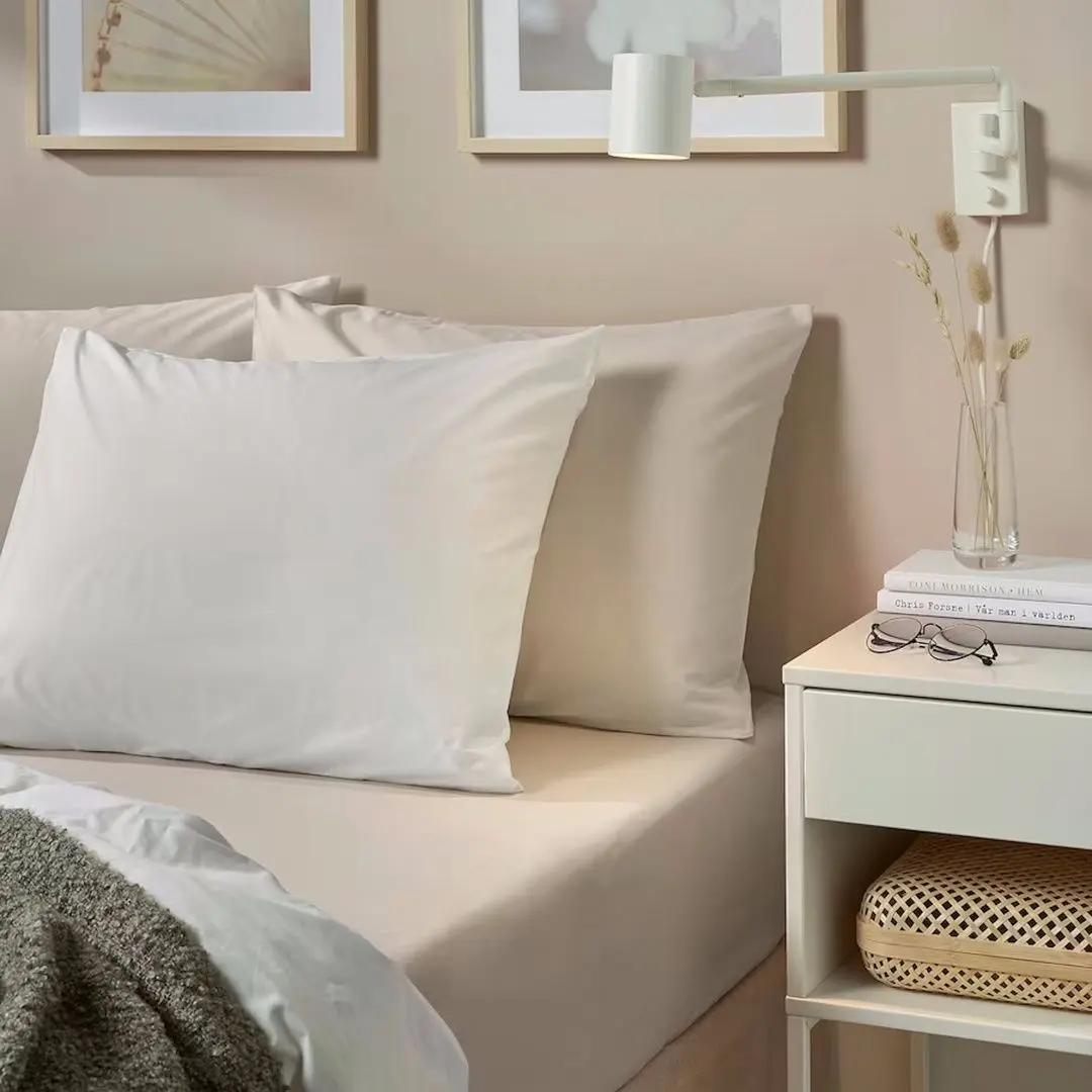 Простынь на резинке Ikea Dvala 180x200 (Бежевый)