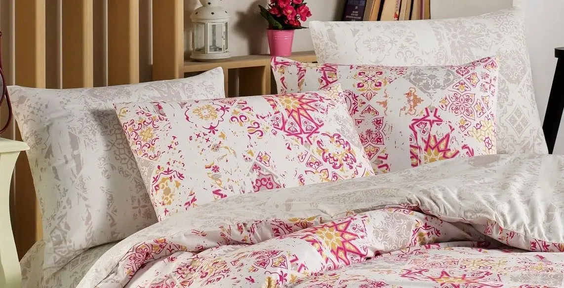 Постельное белье с одеялом и подушками New Home Comforter Alessi 2P (White/Pink)