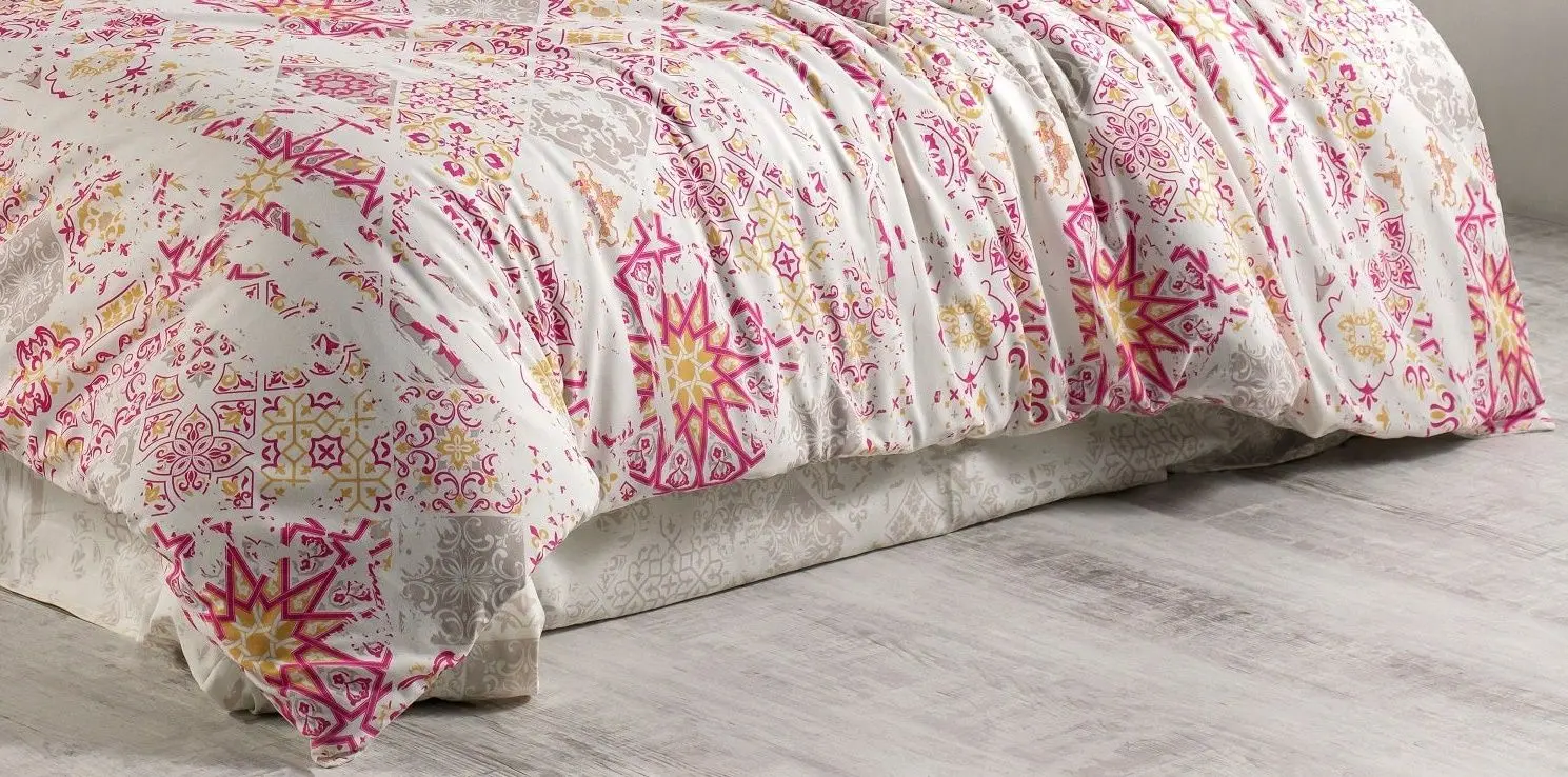 Постельное белье с одеялом и подушками New Home Comforter Alessi 2P (White/Pink)