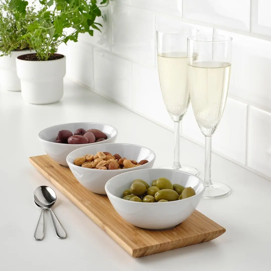 Set boluri Ikea Tyngdlos cu tava (Bambus/Alb)