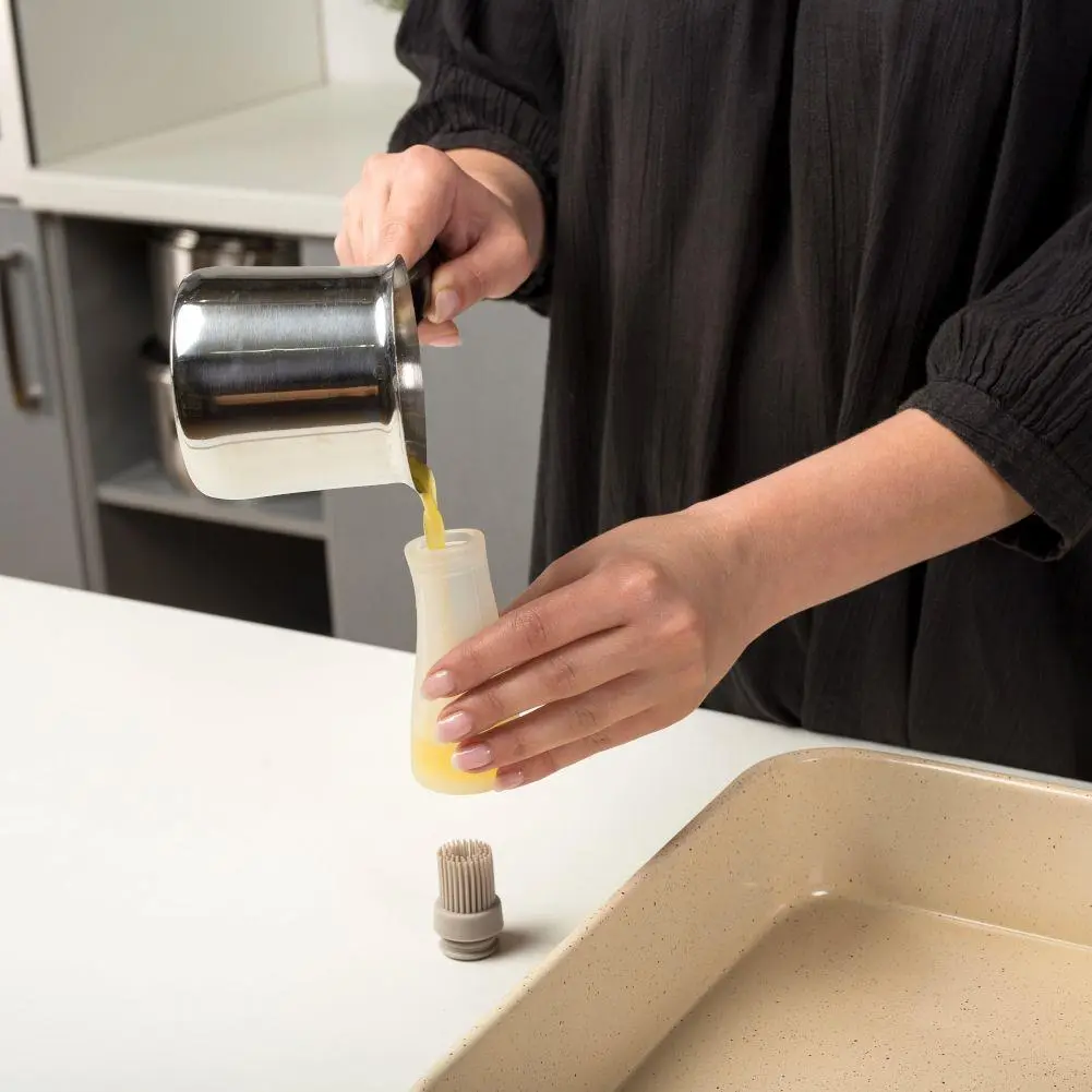 Кисть для масла с контейнером Nava Misty 10-111-075 (Transparent/Beige)