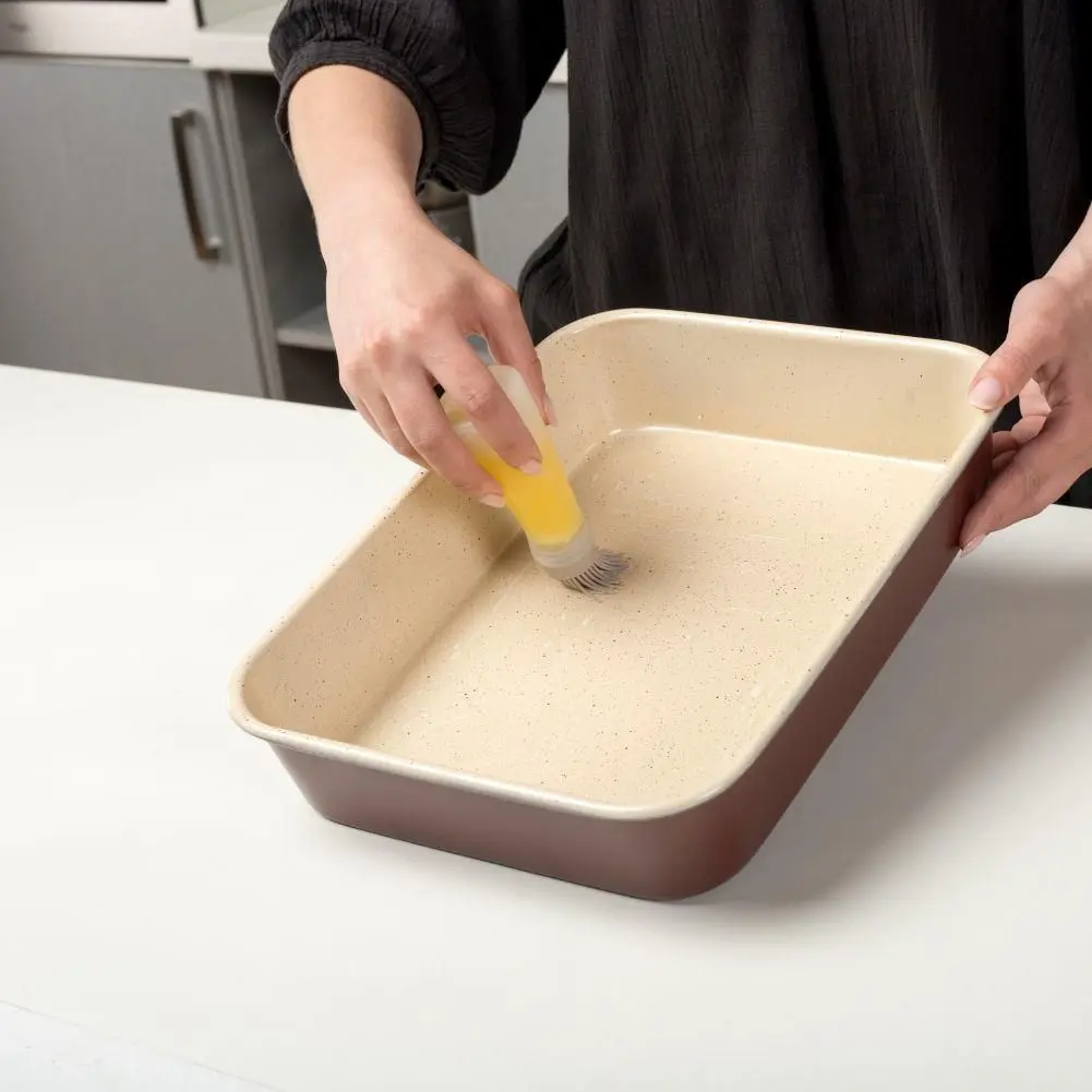 Кисть для масла с контейнером Nava Misty 10-111-075 (Transparent/Beige)