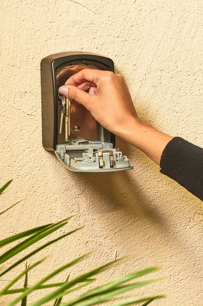 Ключница настенная Masterlock 5403EURD (Black/Grey)