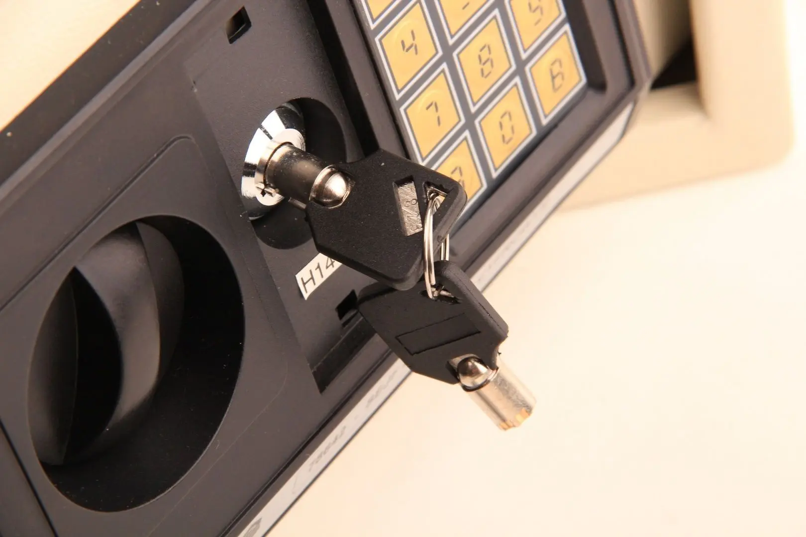 Safeu Vorel 78641 (White)