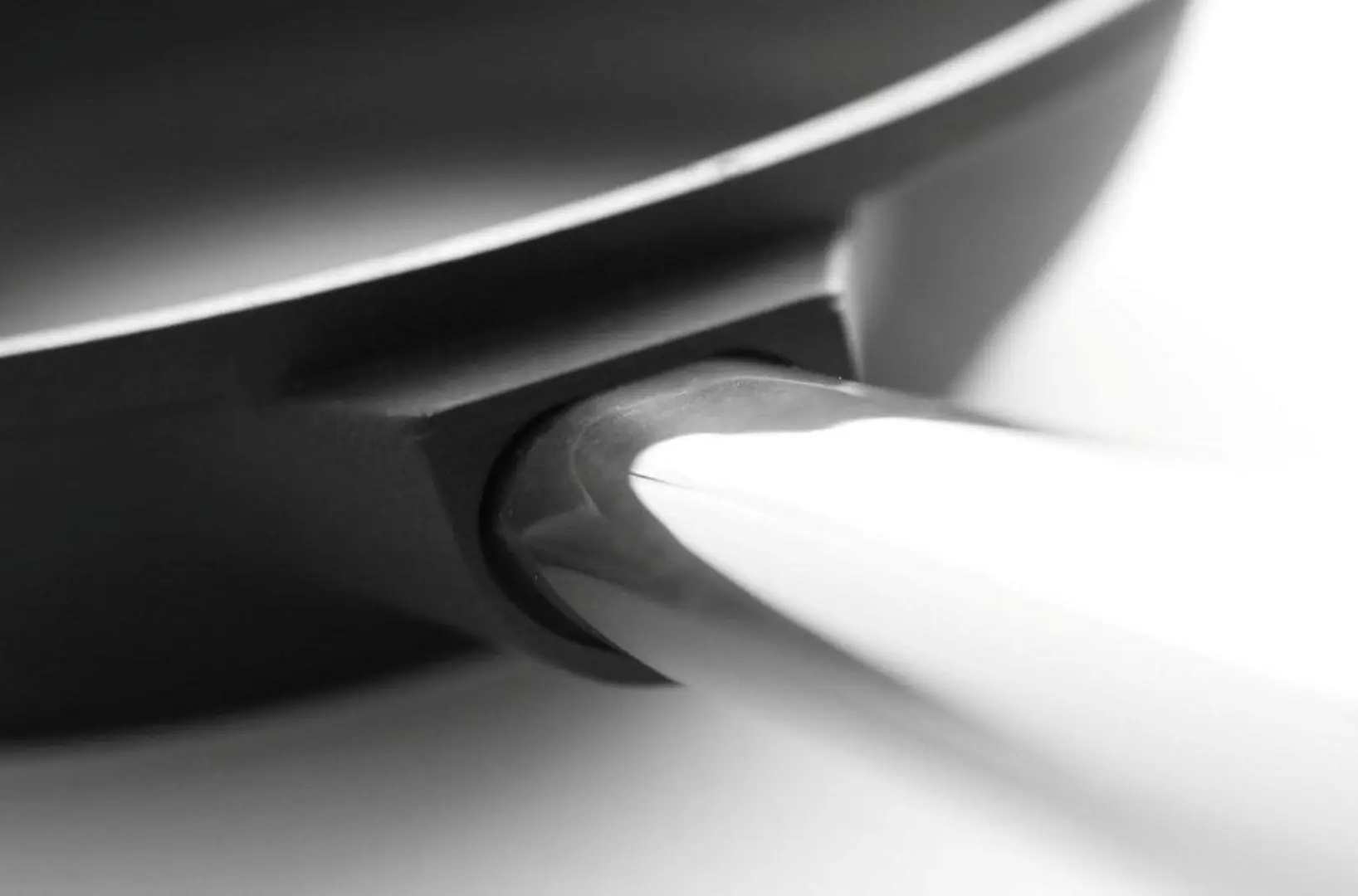 Сковорода Hendi Titanium Professional 629208 28cm (Black)