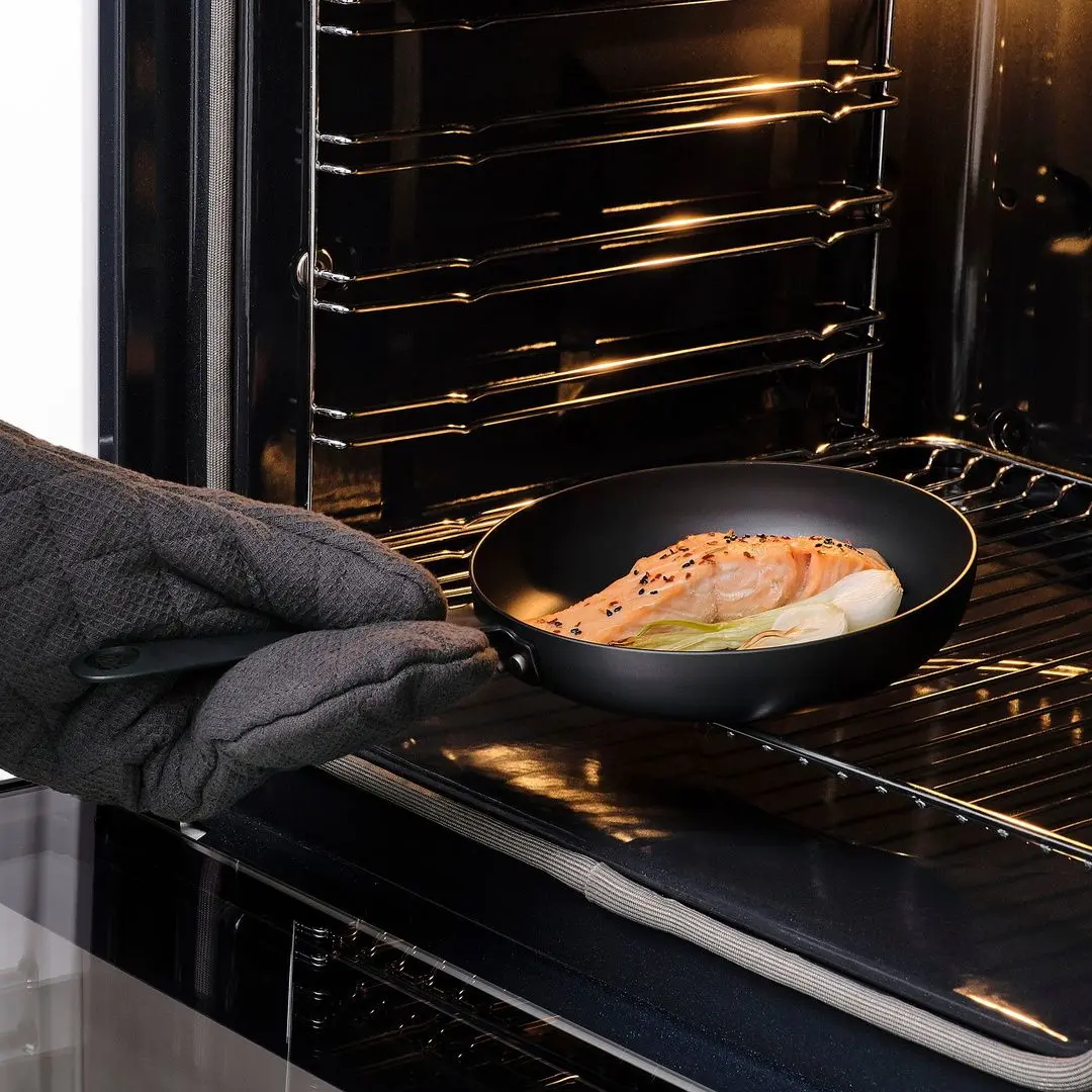 Tigaie Ikea Vardagen oţel carbonat 20cm (Negru) - 6