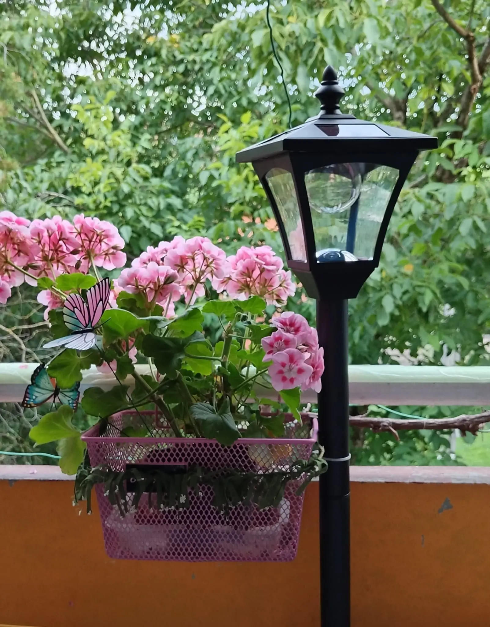 Felinar de gradina Outsunny 842-107 (Black) - 11