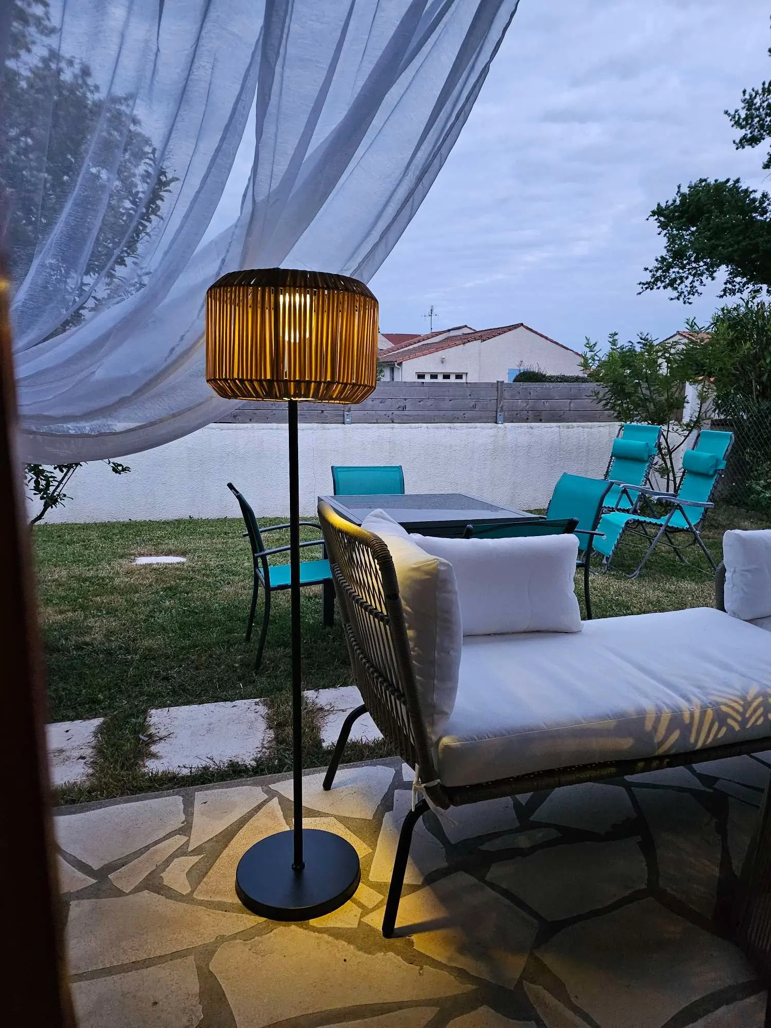 Lampa solara de gradina Outsunny 867-152V00YL (Wood) - 6