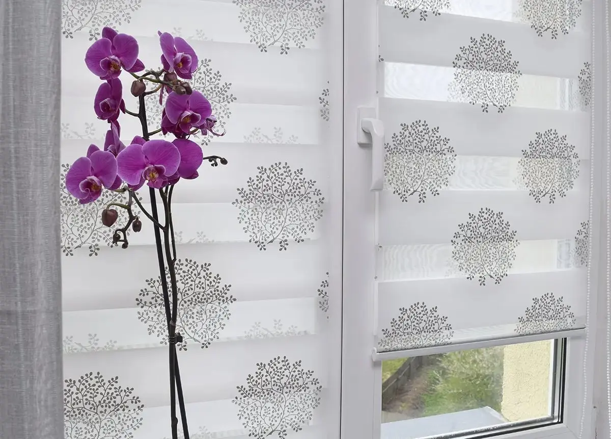 Рулонная штора Delfa Mini СРШ-01МК 44802 68x160cm (White/Silver) - 4