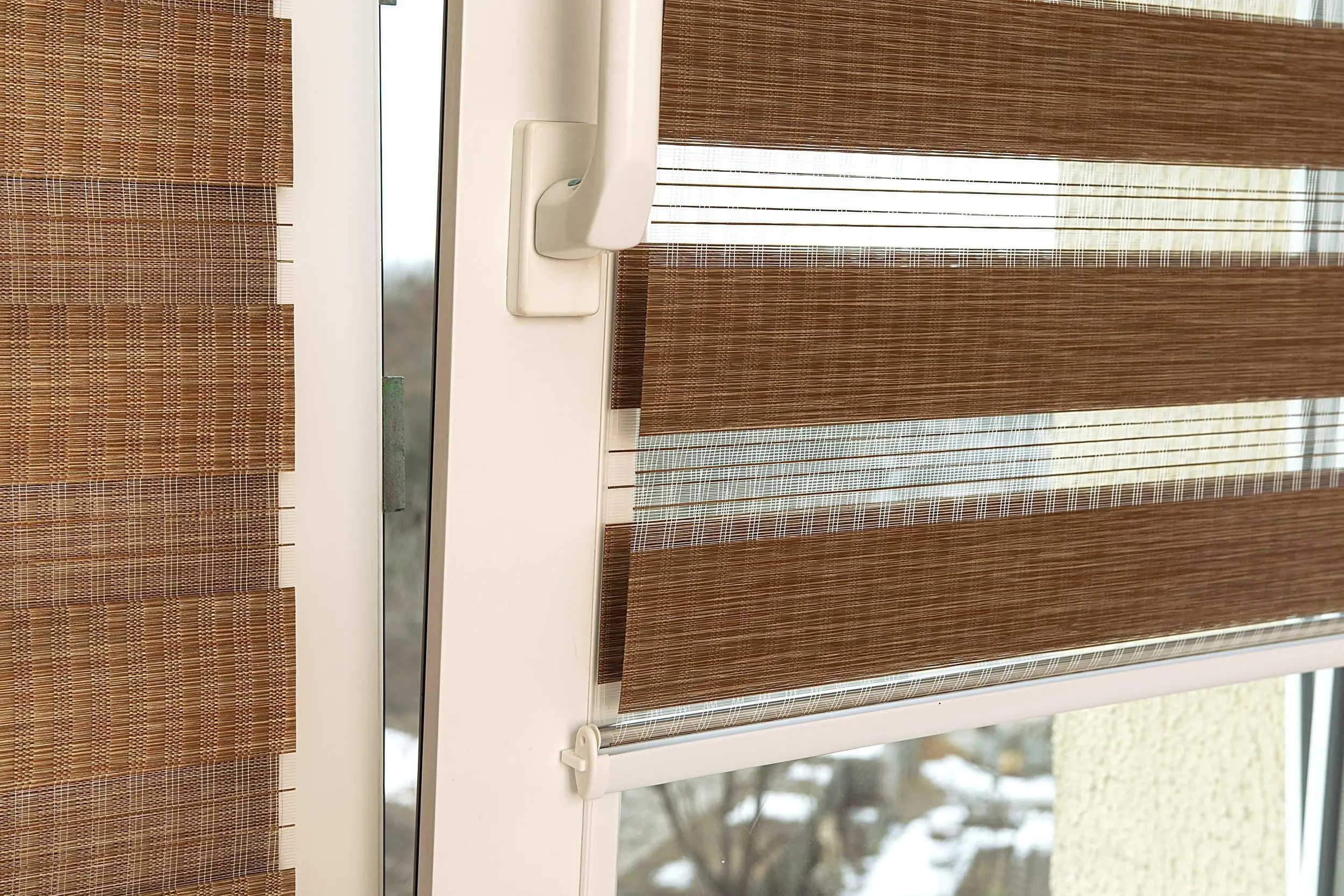 Рулонная штора день-ночь Delfa Mini СРШ-01МД 42905 68х160cm (Mocha)