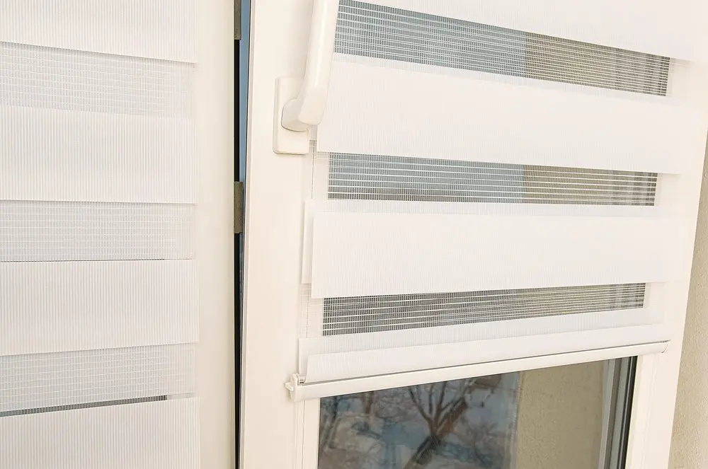 Рулонная штора день-ночь Delfa Mini СРШ-01МК 41021 68х160cm (Beige) - 5